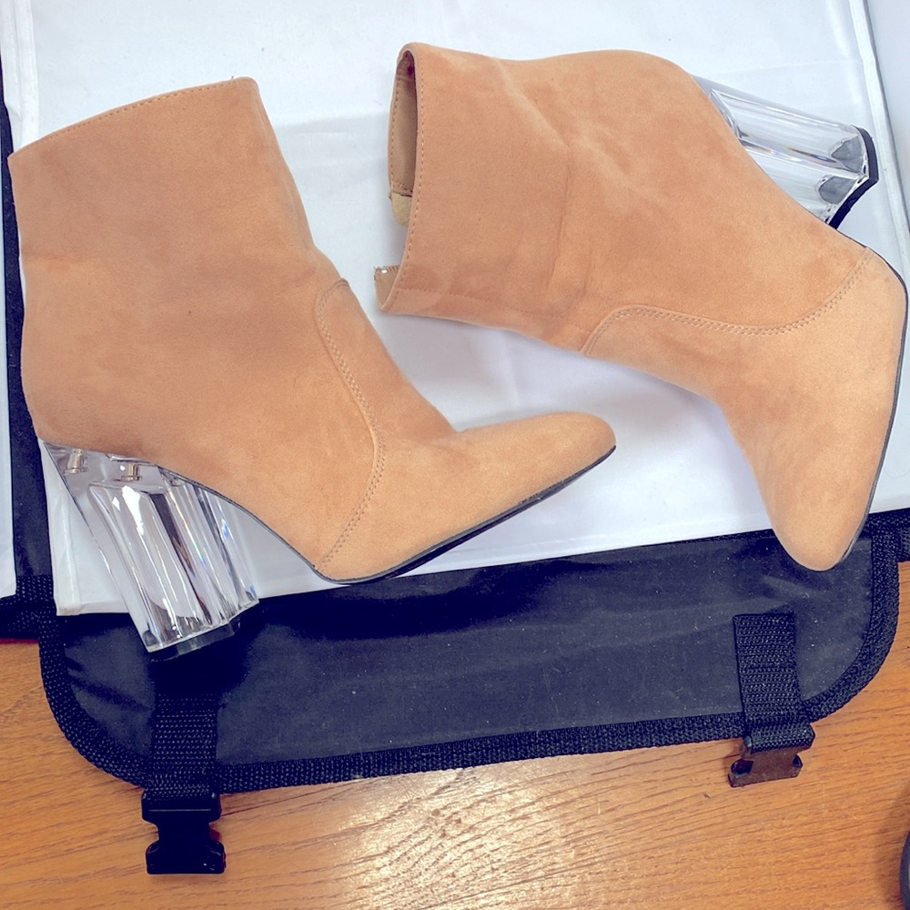 Tan Faux Suede Booties, maybe sz 61/2 to 7, 4 in acrylic heel, some flaws. - Picture 5 of 10